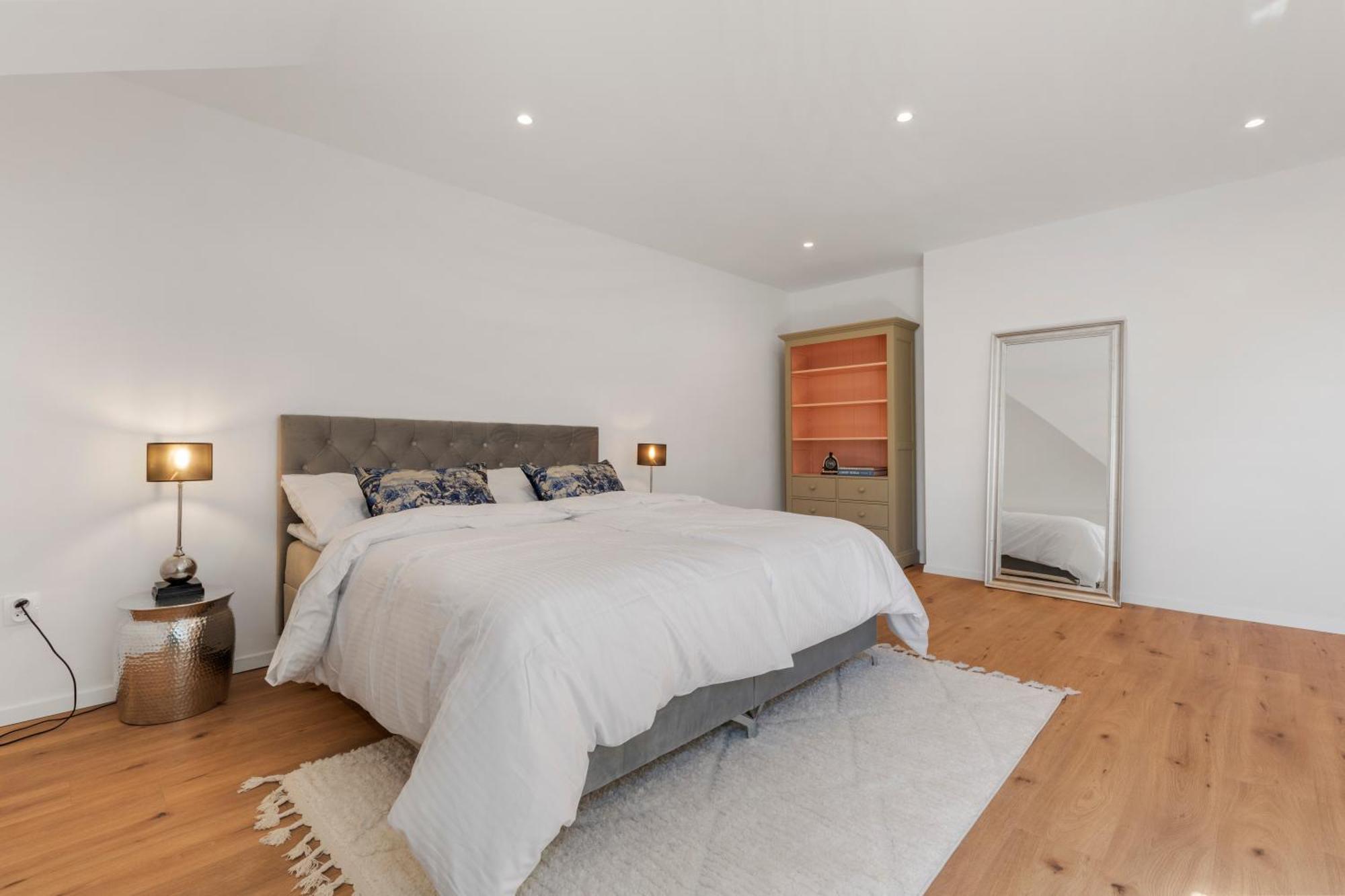 Lam Mockingbird - Terrace - Ac Appartement Bratislava Buitenkant foto